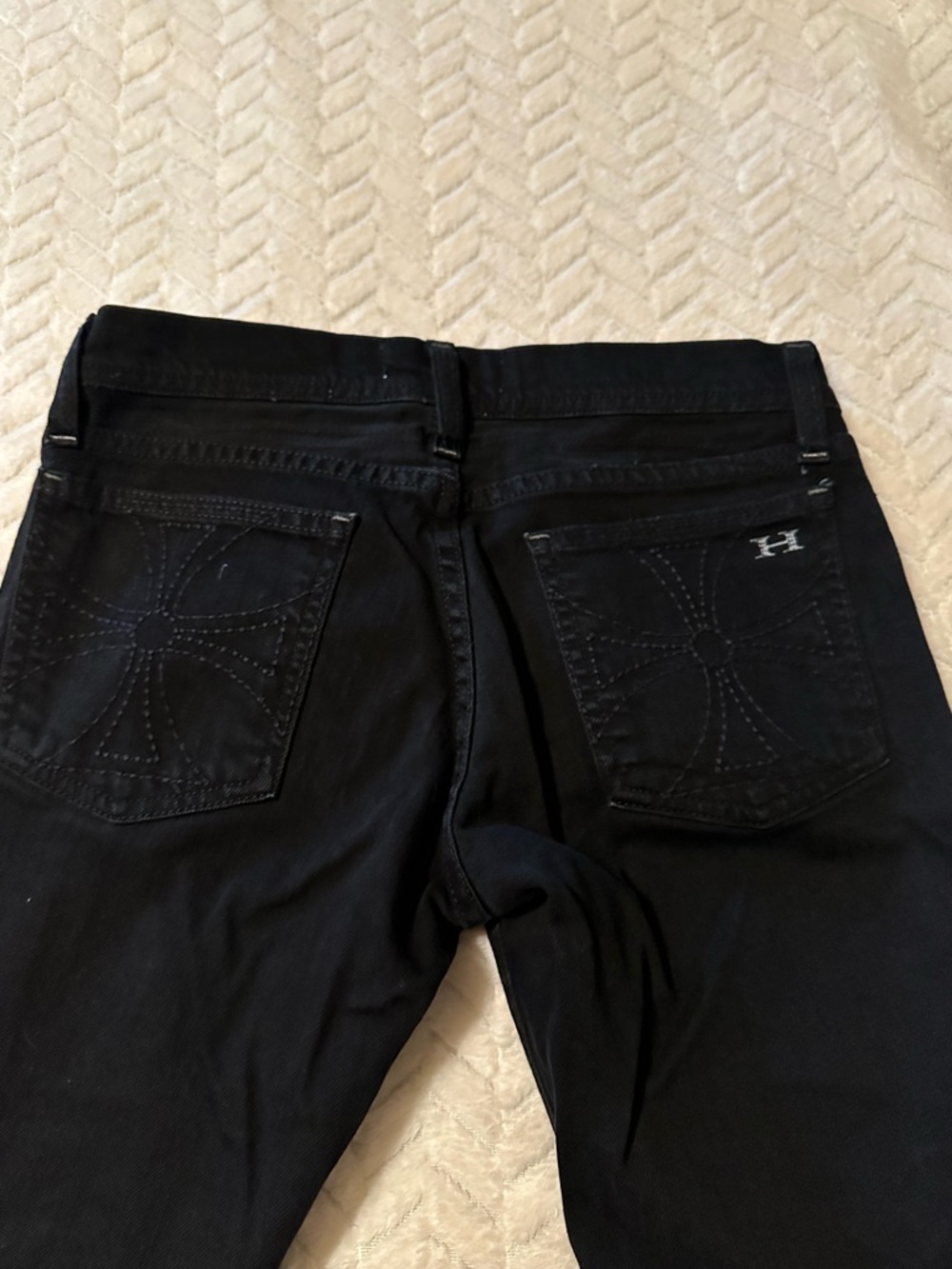 Women’s Black Habitual Jeans Size 26 Slim Straight fit